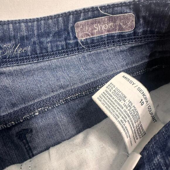 Gloria Vanderbilt Size 10 Slimming Vintage Y2K Shorts - Picture 4 of 5